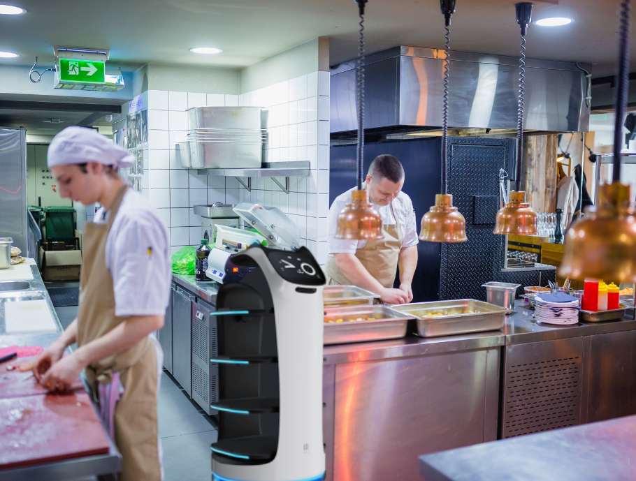 smart delivery robot in restaurant